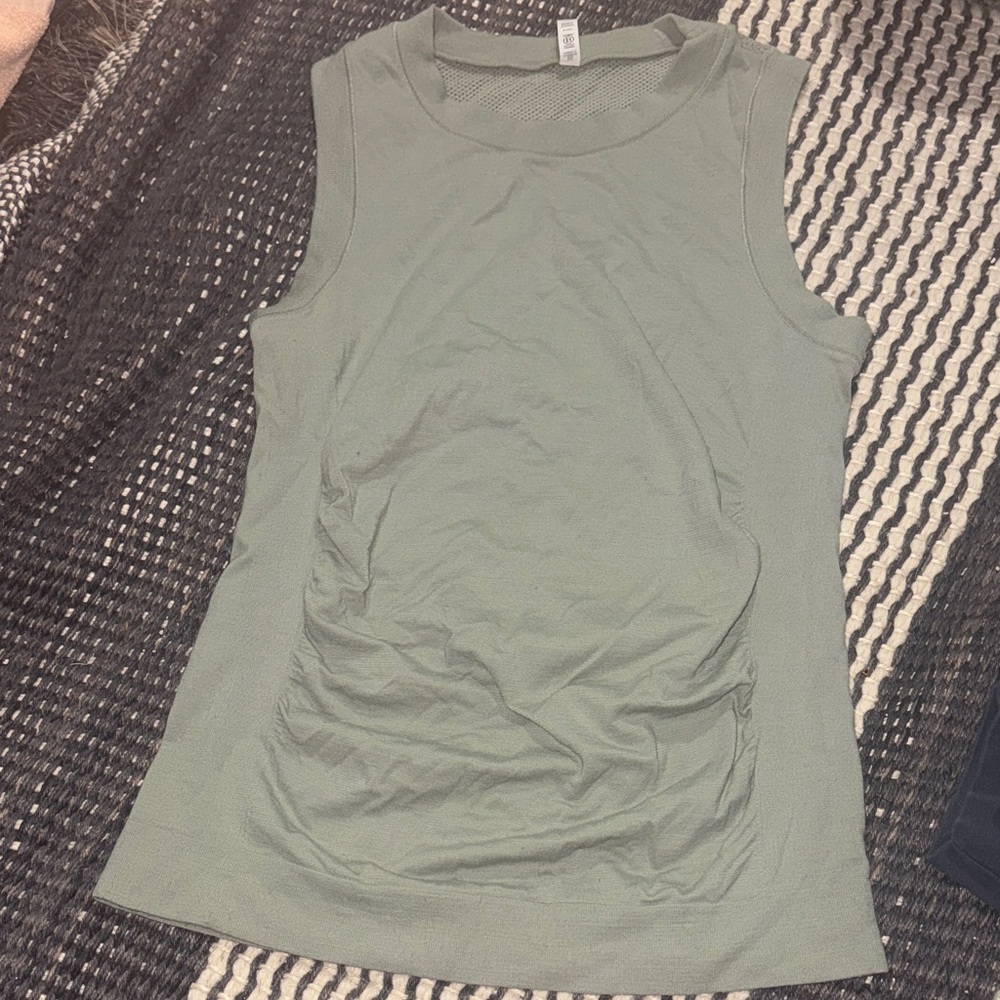 Athleta Foresthill Ascent Seamless Tank size medium